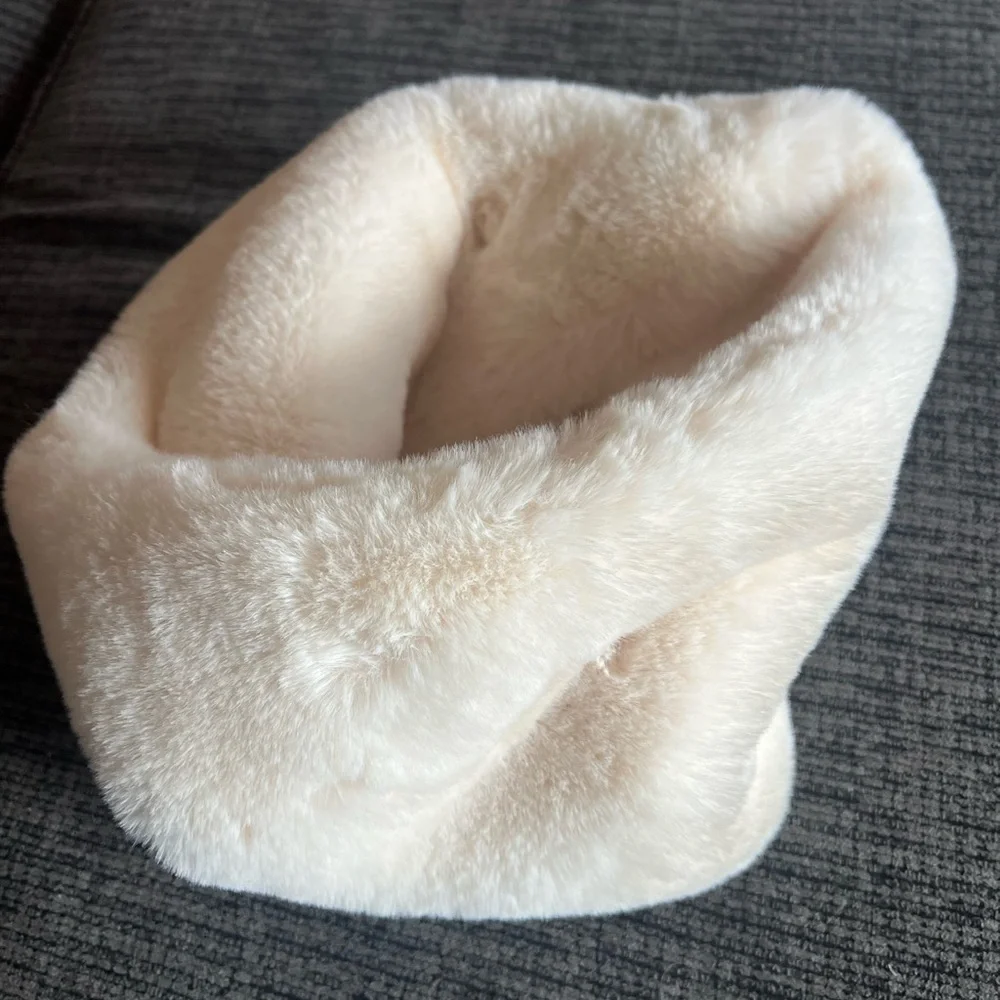 Like new super soft and warm fur infinity scarf